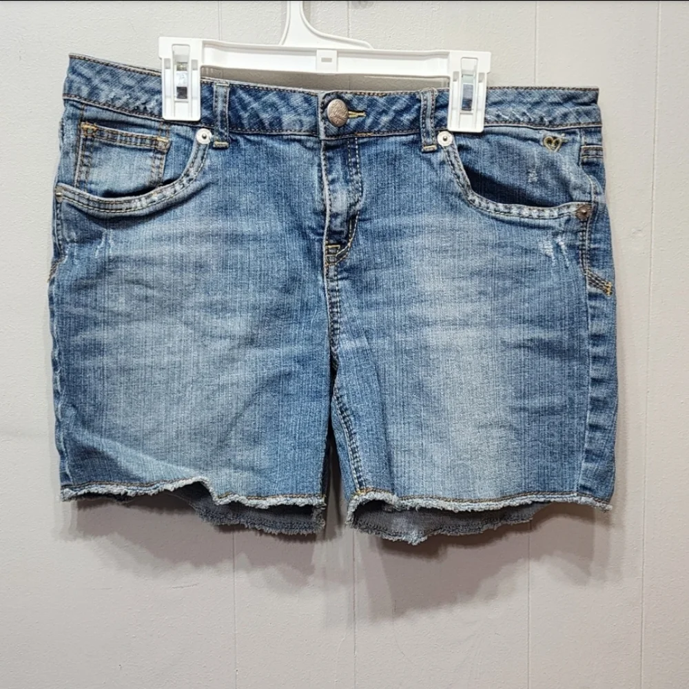 Justice Jeans Shorts Size 16 1/2 Denim Girls Blue Casual C207